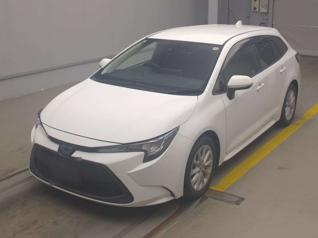 Japan Auction Vehicles 4 2021 Toyota Corolla Touring ハイブリッド S auction photo
