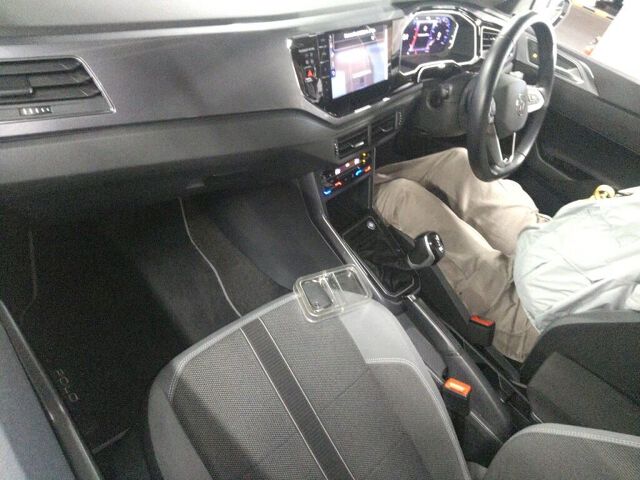 2024 Volkswagen ポロ TSI Style auction photo 3