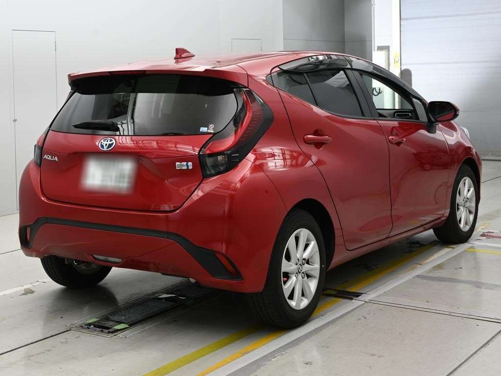 2022 Toyota Aqua Z auction photo 2
