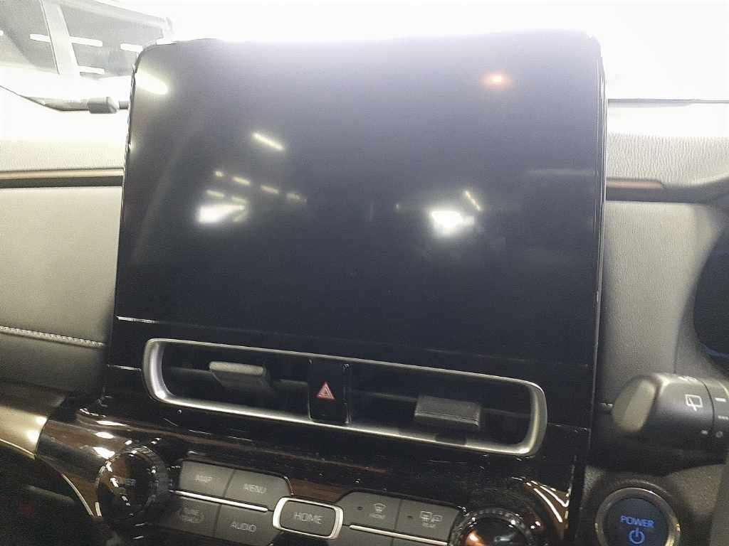 2022 Toyota Aqua Z auction photo 12