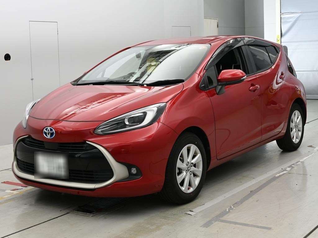 Japan Auction Vehicles 14 2022 Toyota Aqua Z auction photo