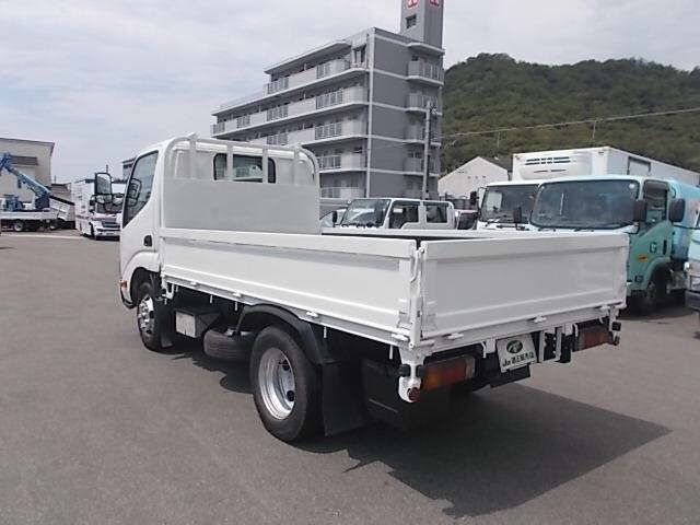 2017 Hino Dutro Full Just Low 2t auction photo 2