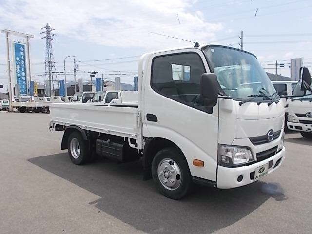 2017 Hino Dutro Full Just Low 2t Japan auction vehicle