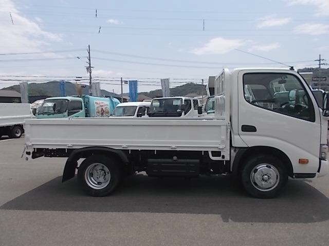 2017 Hino Dutro Full Just Low 2t auction photo 14