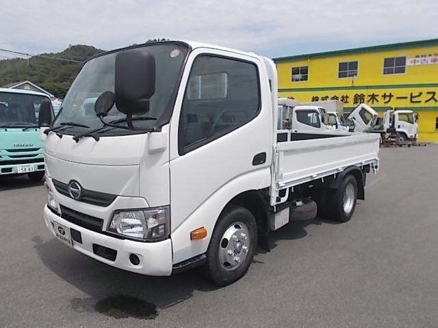 2017 Hino Dutro Full Just Low 2t auction photo 12