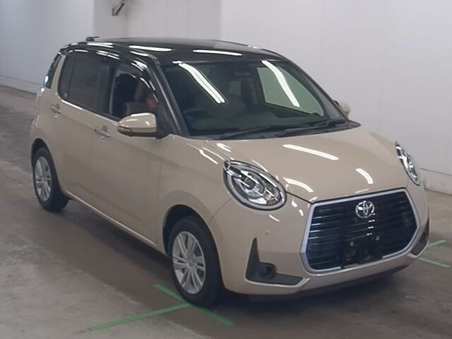 2023 Toyota Passo Moda Charm Japan auction vehicle
