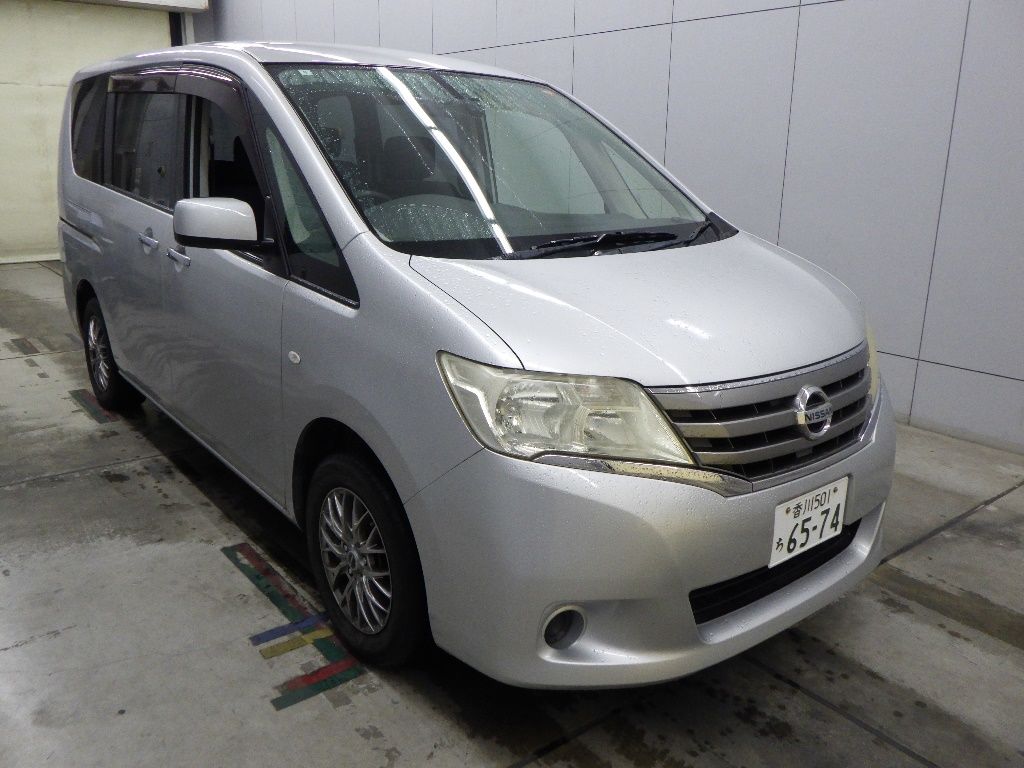 Japan Auction Vehicles 13 2011 Nissan Serena 20S auction photo