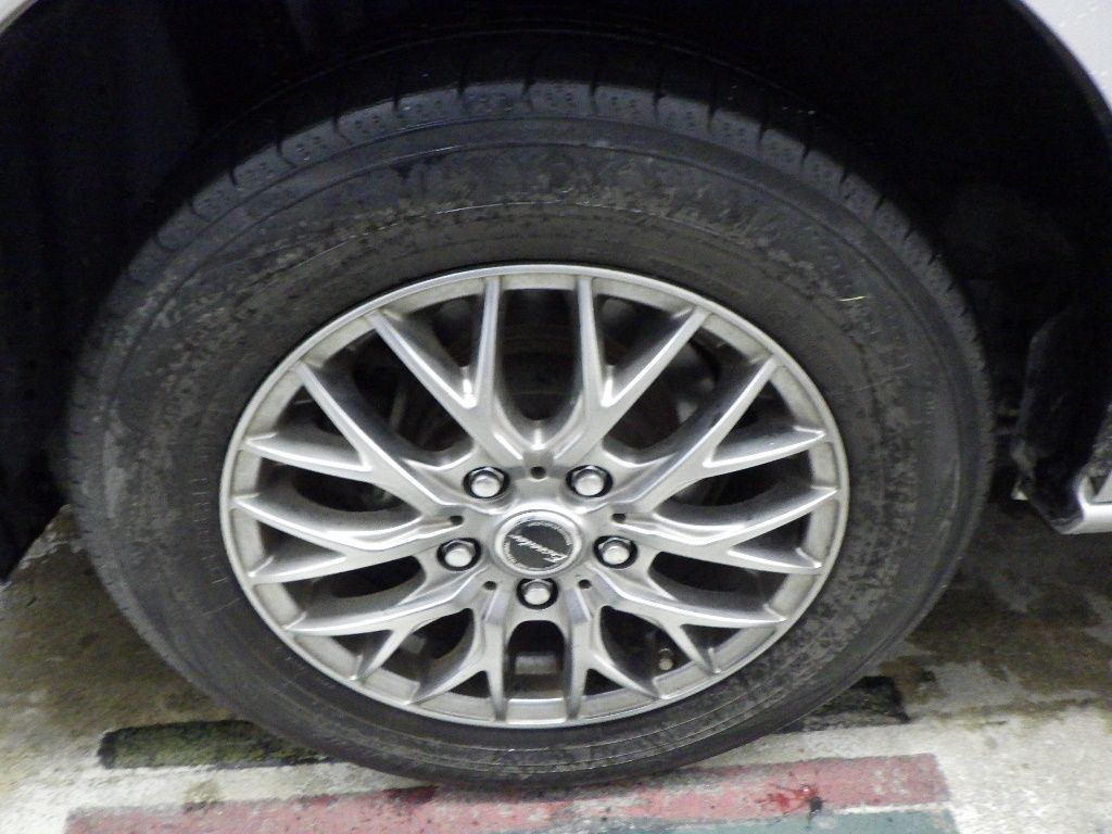 2011 Nissan Serena 20S auction photo 11
