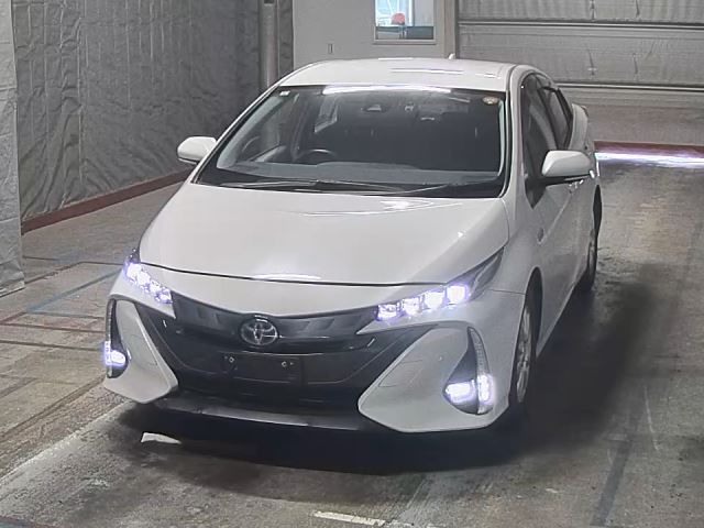 2021 Toyota Prius PHEV S Navi PKG Japan auction vehicle