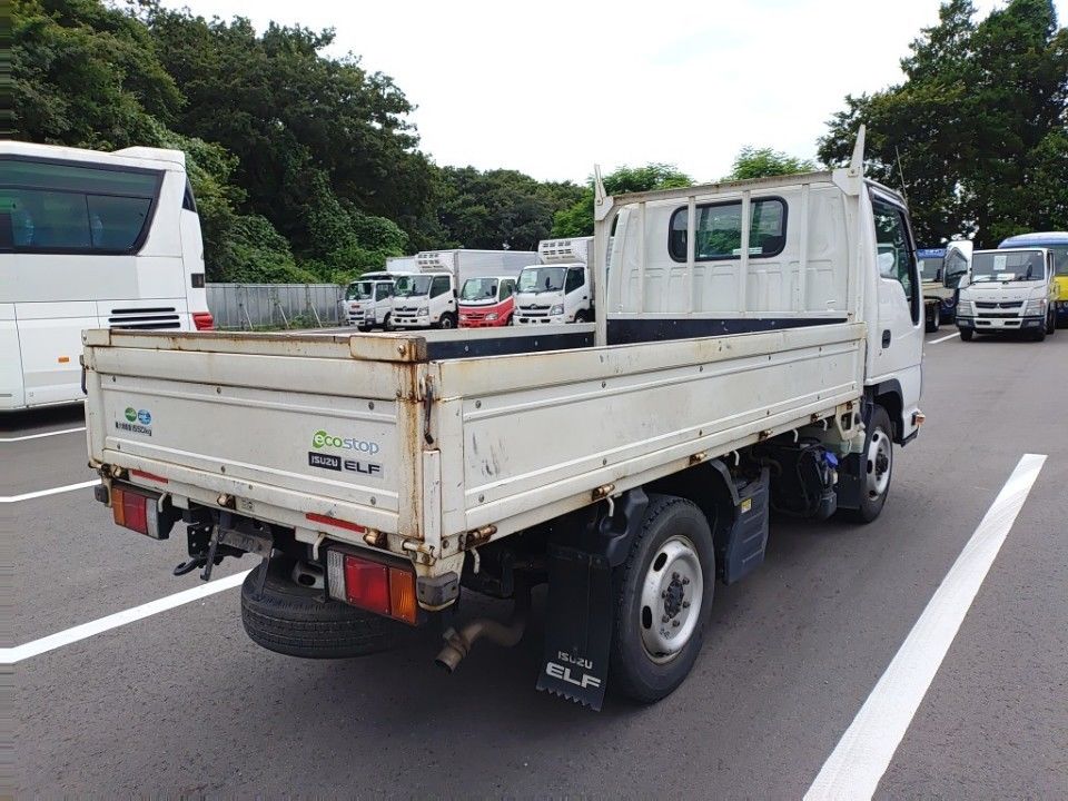 2022 Isuzu Elf auction photo 2