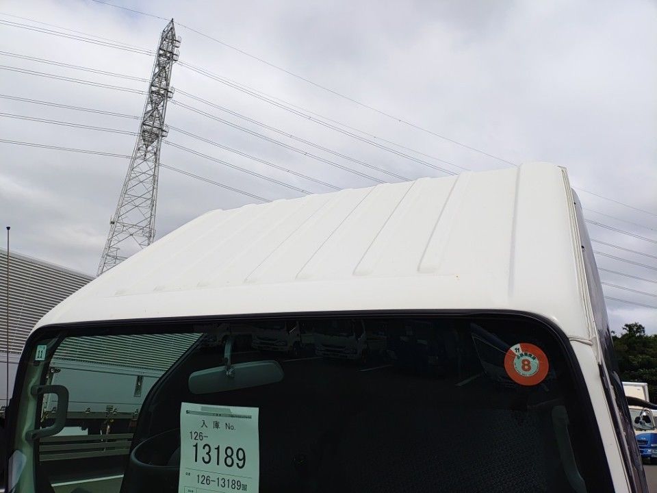 2022 Isuzu Elf auction photo 7