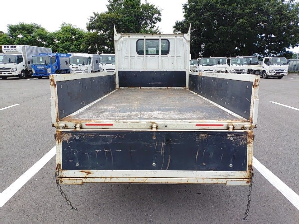 2022 Isuzu Elf auction photo 8