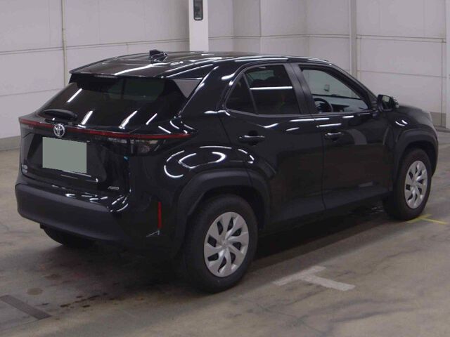 2023 Toyota Yaris Cross X 4WD auction photo 5