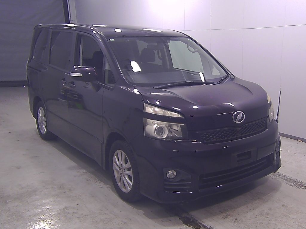 Japan Auction Vehicles 14 2011 Toyota Voxy auction photo