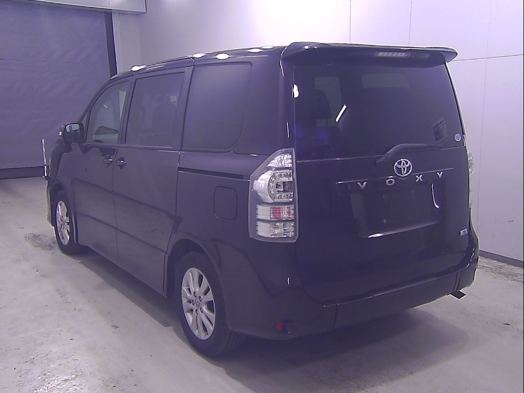 2011 Toyota Voxy auction photo 5