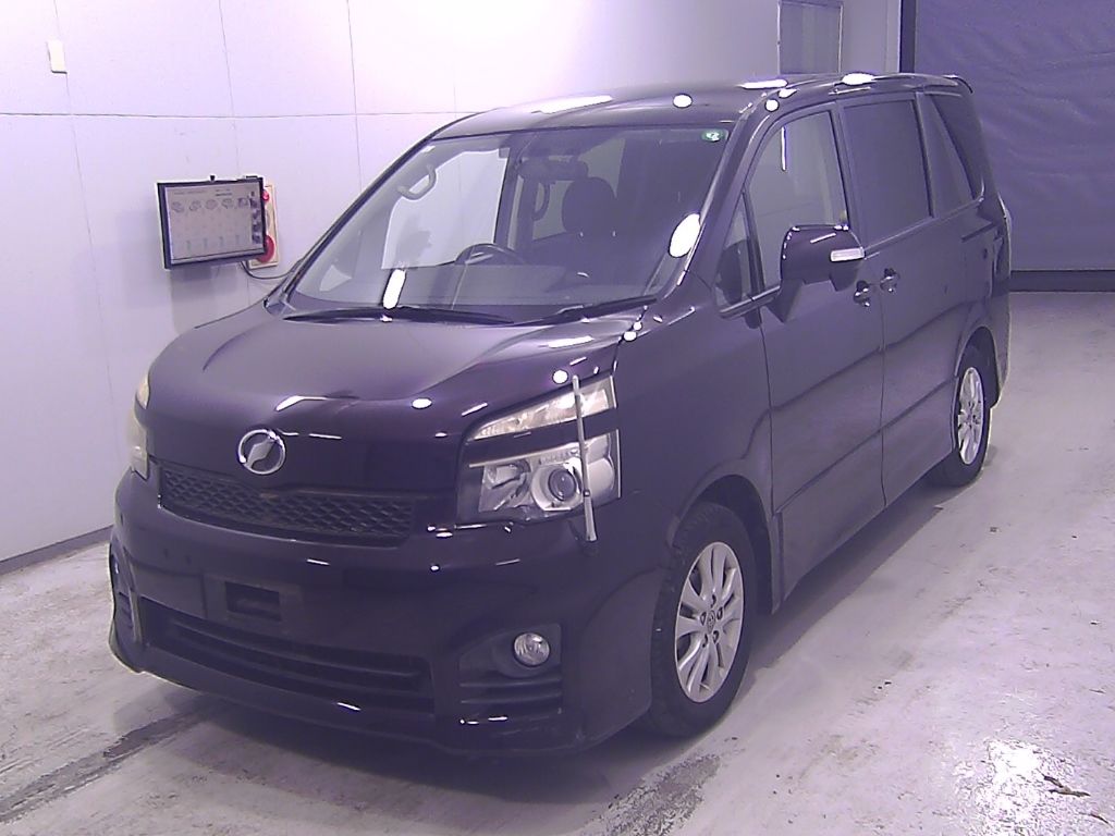 2011 Toyota Voxy auction photo 4
