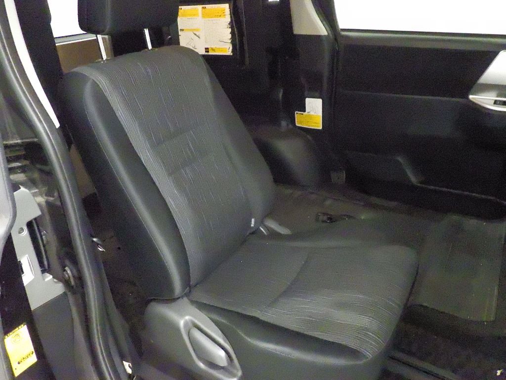 2011 Toyota Voxy auction photo 7