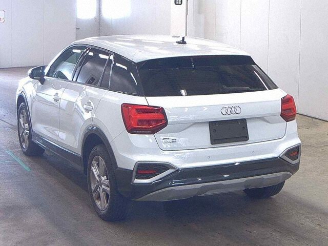 2021 Audi Q2 35TFSI Advance auction photo 2