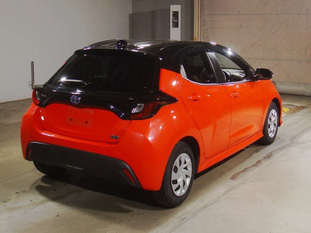 2021 Toyota Yaris Hybrid X Safety Sense auction photo 2