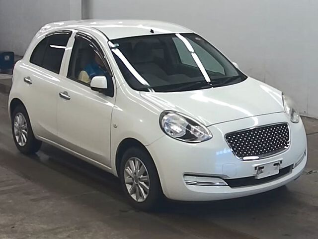 2017 Nissan March ボレロ 4WD Japan auction vehicle