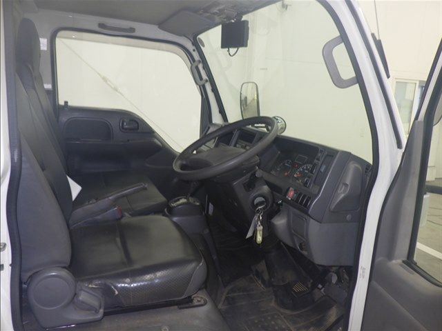 2019 Isuzu Elf Flatbed auction photo 5