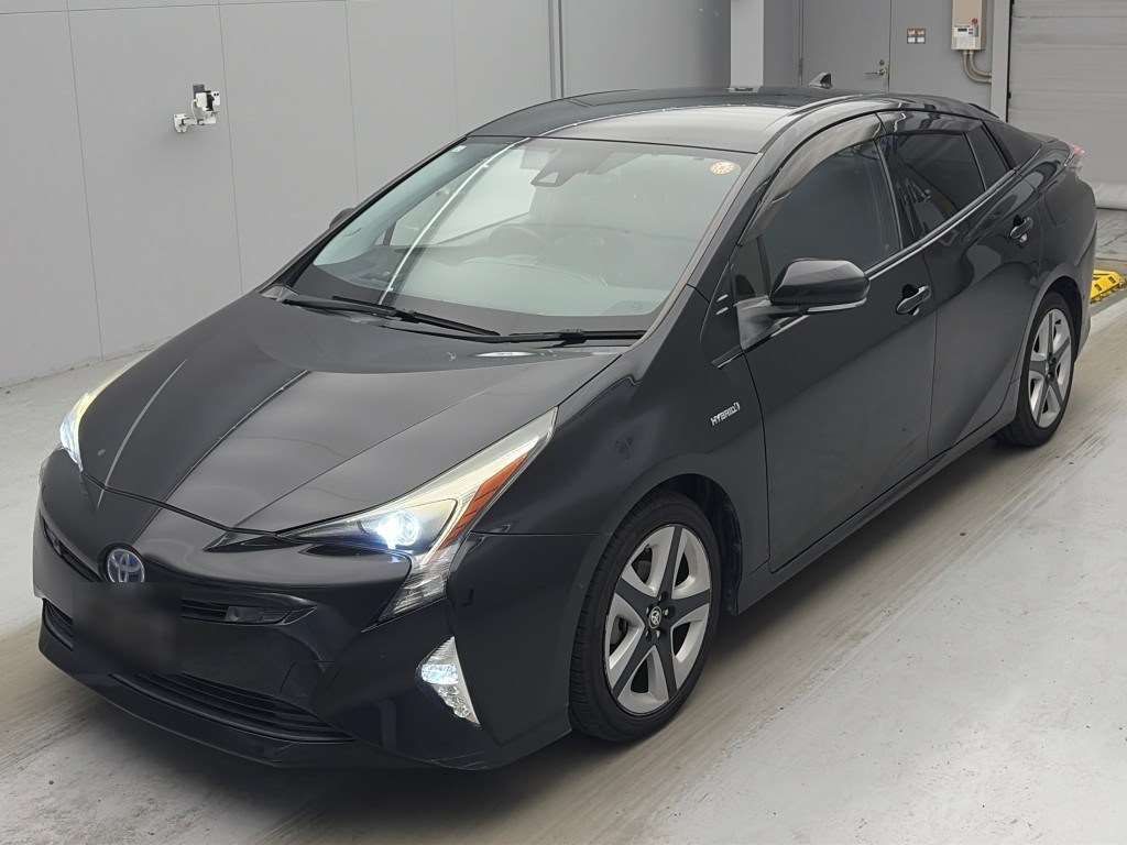 Japan Auction Vehicles 4 2015 Toyota Prius Aプレミアム ツーリングセレクション auction photo