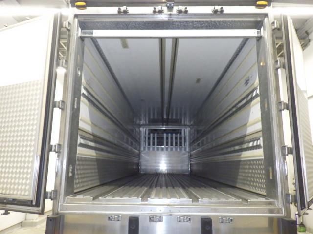 2014 Mitsubishi Fuso 冷蔵・冷凍車 auction photo 4