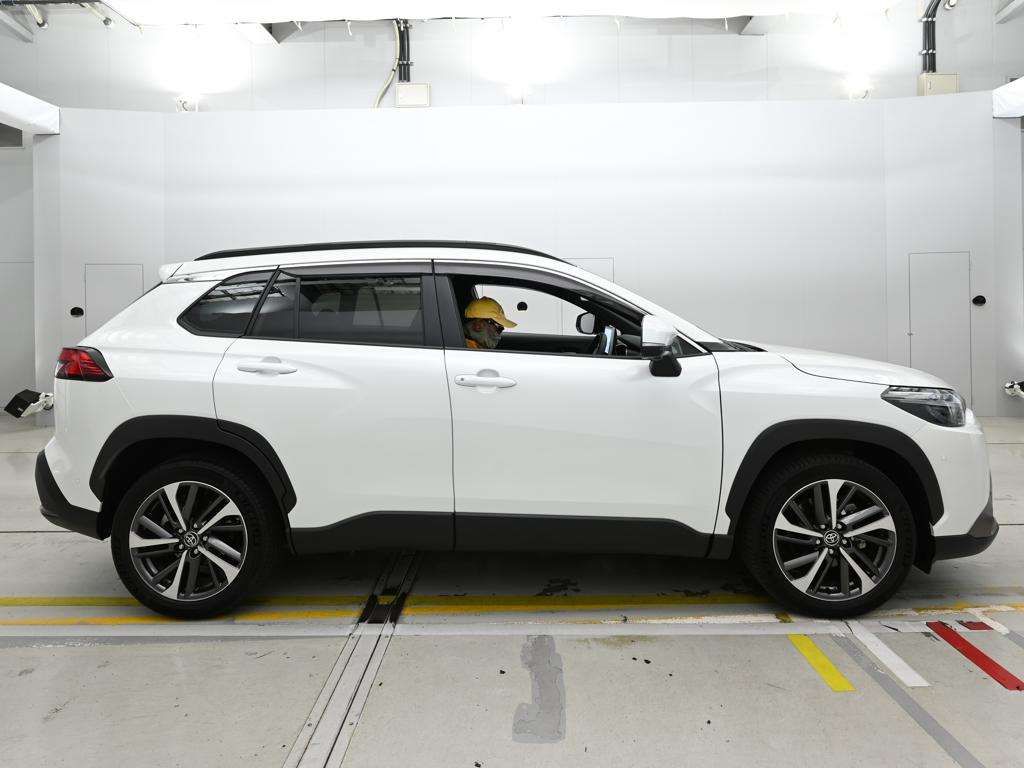 2023 Toyota Corolla Cross ハイブリッド Z auction photo 3