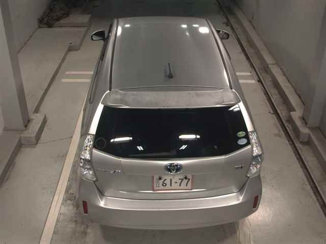 2013 Toyota Prius Alpha S L Selection auction photo 6