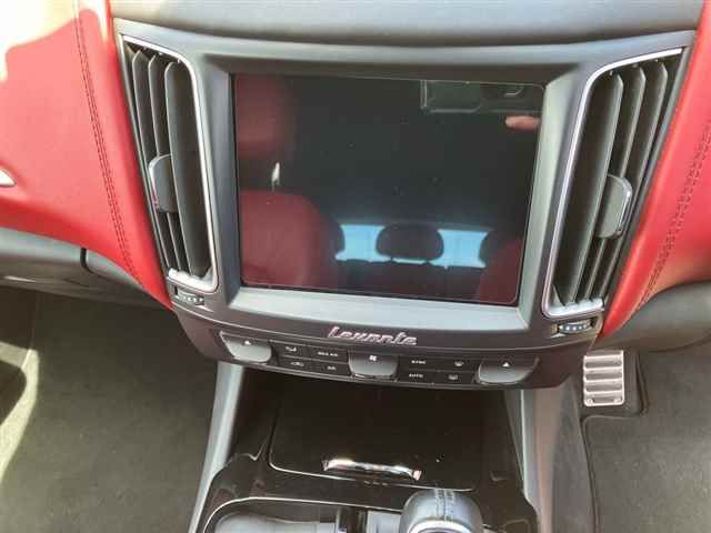 2017 Maserati マセラティレヴァンテ 4WD Levante Diesel auction photo 6