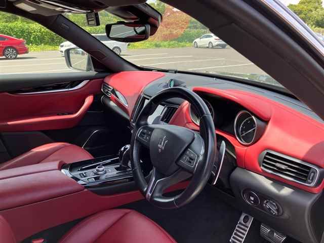 2017 Maserati マセラティレヴァンテ 4WD Levante Diesel auction photo 3