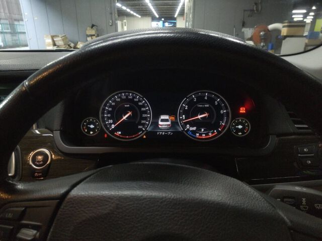 2013 BMW 7 Series 740I auction photo 6