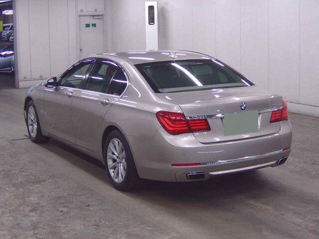 2013 BMW 7 Series 740I auction photo 2