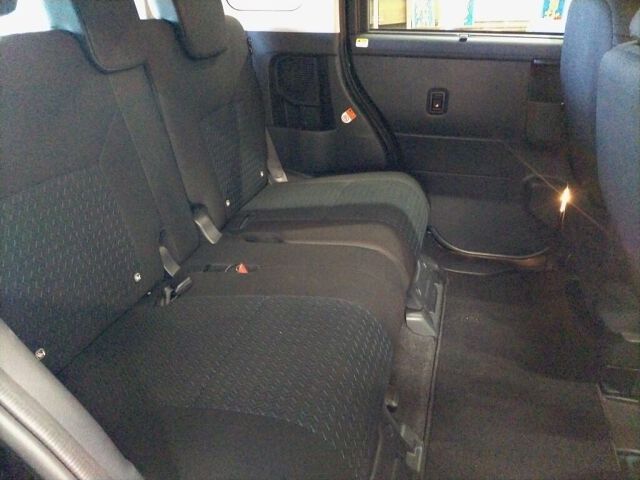 2025 Toyota Roomy カスタムG 4WD auction photo 6