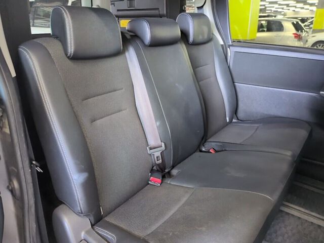 2014 Toyota Voxy ZS Kirameki Z auction photo 6
