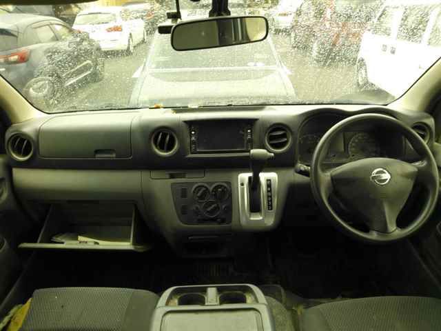 2018 Nissan NV350 Caravan DX auction photo 8