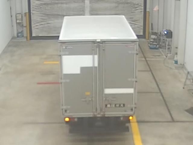 2016 Mitsubishi Fuso Canter Van auction photo 3