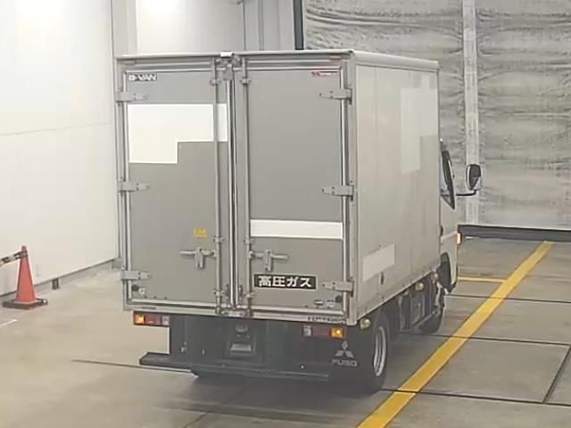 2016 Mitsubishi Fuso Canter Van auction photo 2