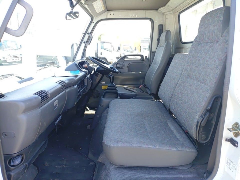 2003 Isuzu Elf auction photo 16