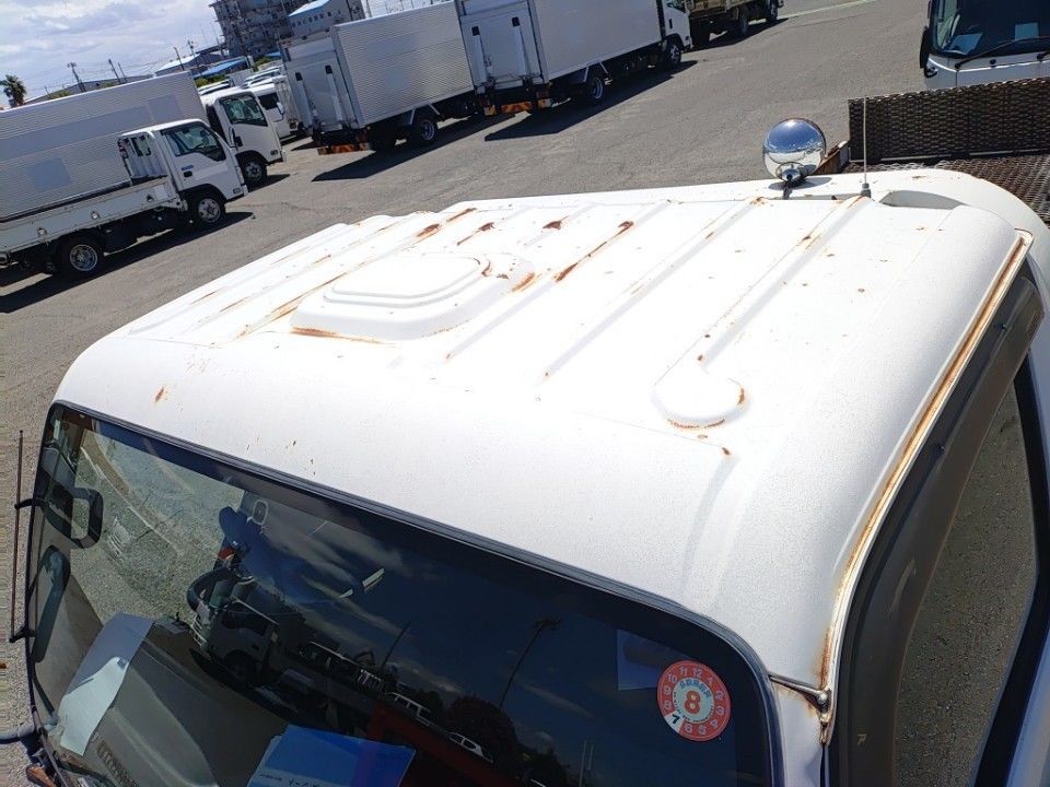 2003 Isuzu Elf auction photo 7