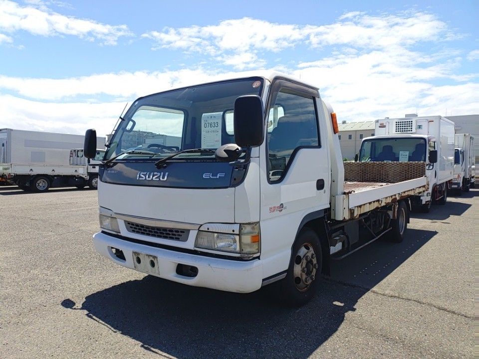 Japan Auction Vehicles 28 2003 Isuzu Elf auction photo