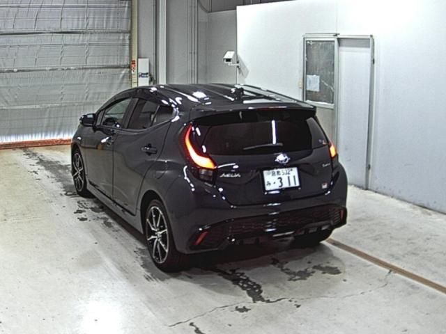 2025 Toyota Aqua GRスポーツ auction photo 2