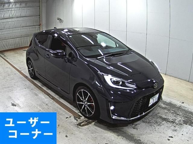 2025 Toyota Aqua GRスポーツ Japan auction vehicle