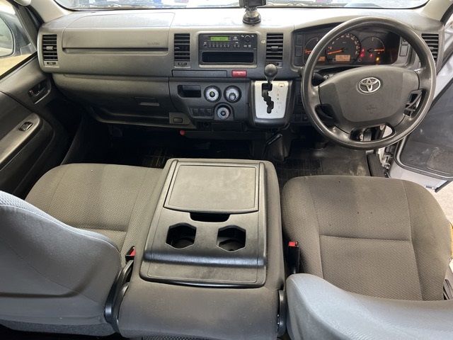 2016 Toyota Hiace バン.4WD DX GLパッケ-ジ auction photo 5