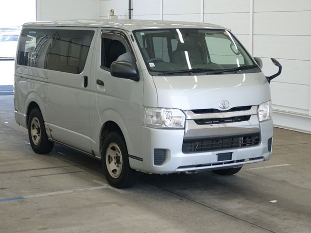 2016 Toyota Hiace バン.4WD DX GLパッケ-ジ Japan auction vehicle
