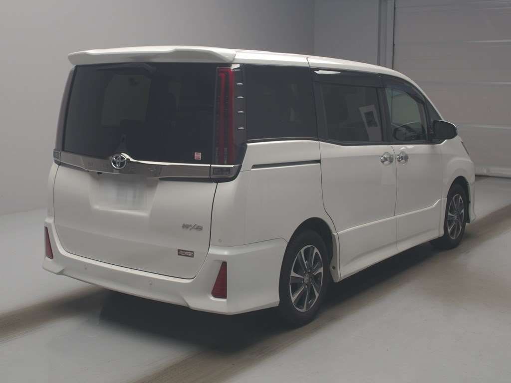 2021 Toyota Noah Si Double WxB 3 auction photo 2