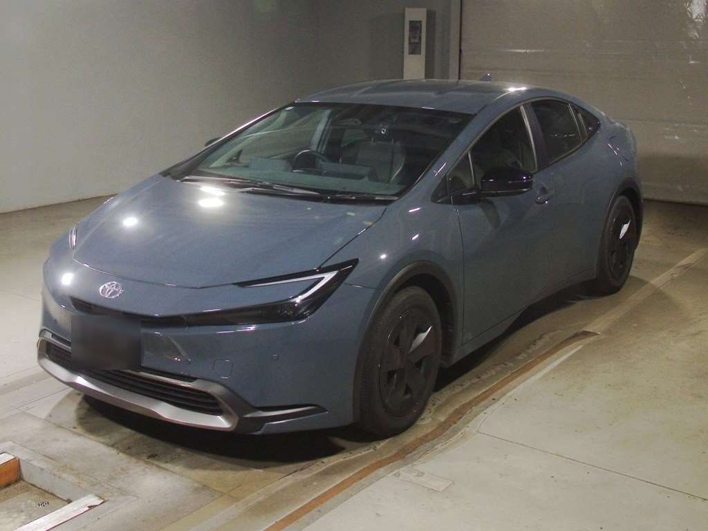Japan Auction Vehicles 4 2024 Toyota Prius U auction photo