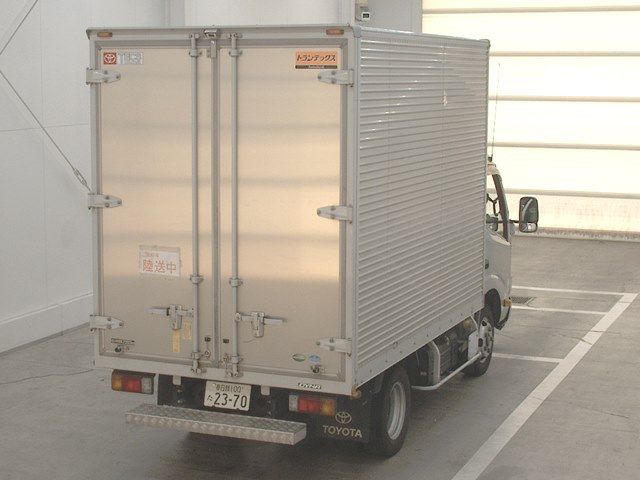 2019 Toyota Dyna Van auction photo 2