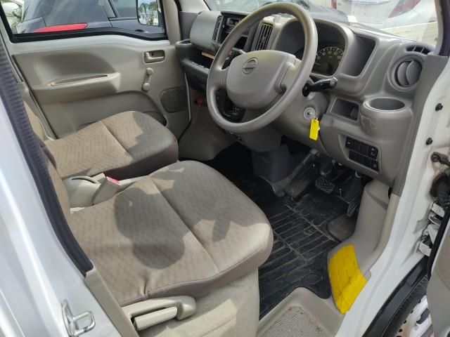 2017 Nissan NV100 Clipper 4WD DX auction photo 3