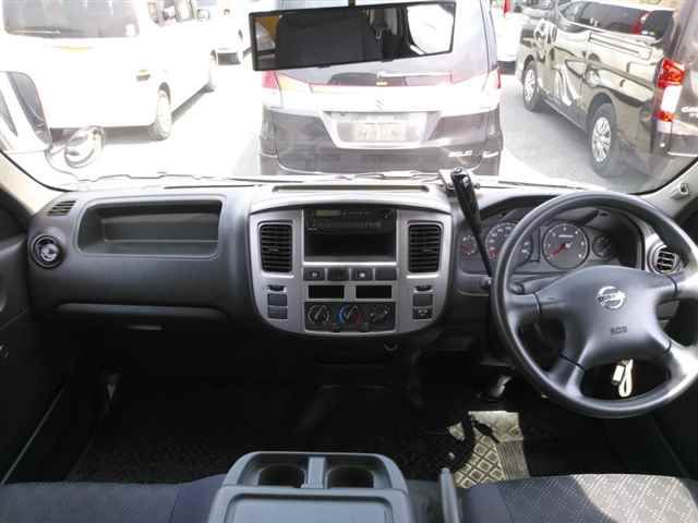 2010 Nissan Caravan auction photo 8